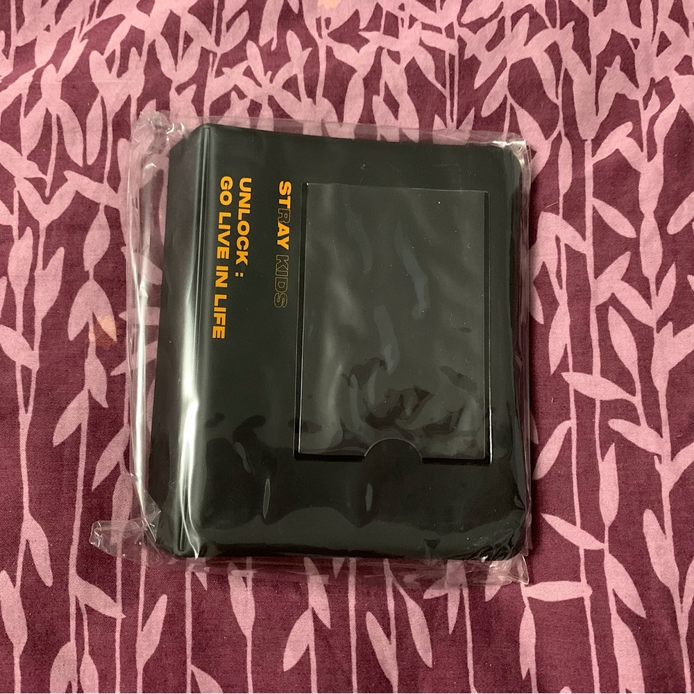 Kpop Stray Kids Unlock: Go Live In Life Merch Photocard Binder
